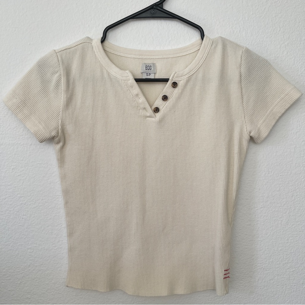 BDG white t-shirt